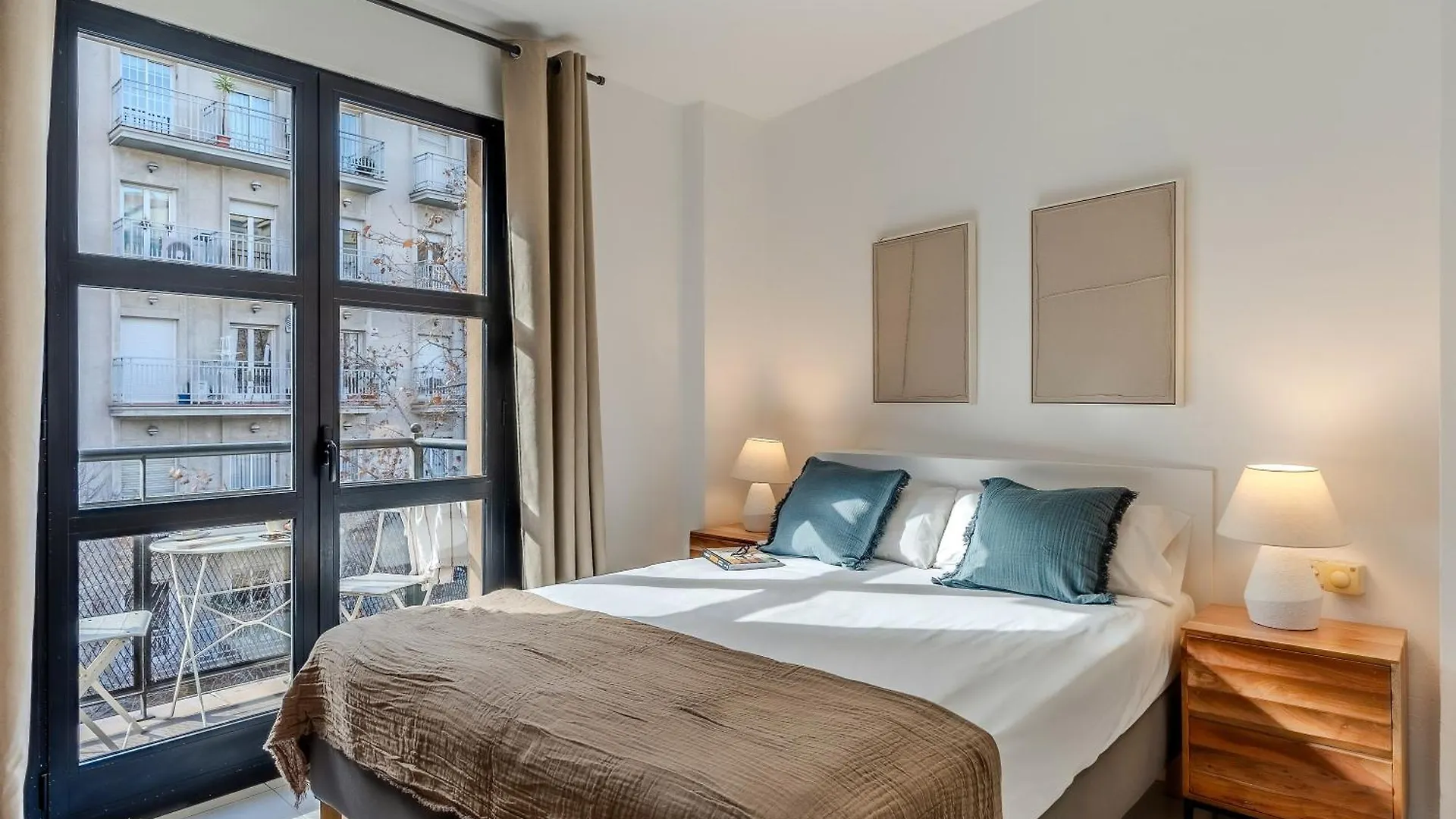 Canela Homes Barcelona Ninot 0*,  Spain